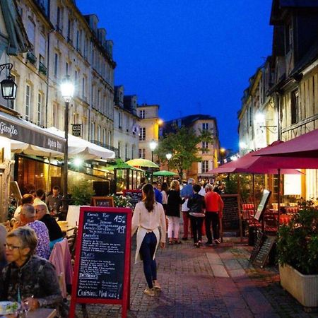Le St-Laurent - Magnifique Triplex - Calme Caen Buitenkant foto