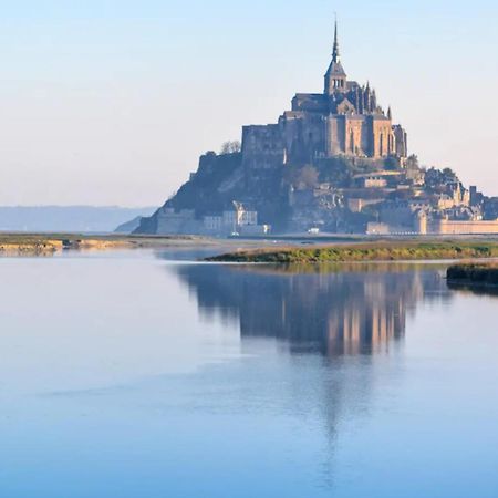 Le St-Laurent - Magnifique Triplex - Calme Caen Buitenkant foto