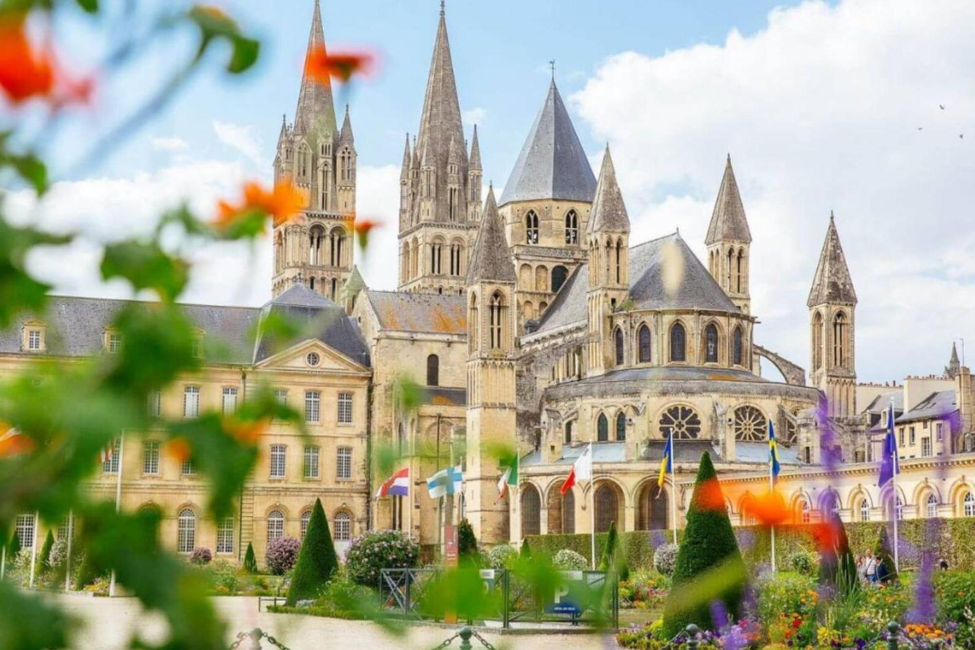 Le St-Laurent - Magnifique Triplex - Calme Caen Buitenkant foto